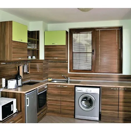 One-bedroom In Lägenhet Varna